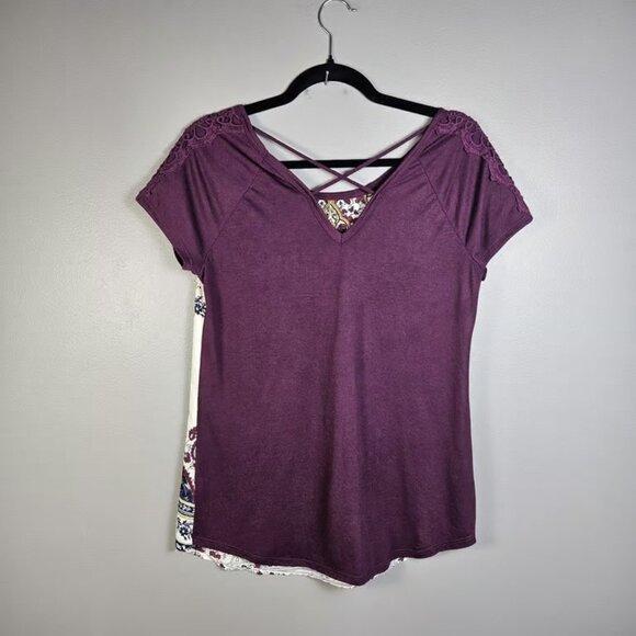 Women's Boho Print Top Size Small Short Sleeve Lace Shoulders Satin Front - Picture 2 of 4